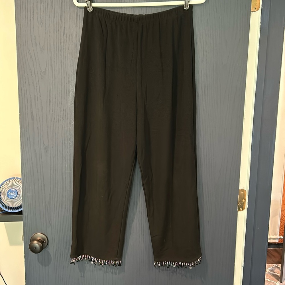 Black pants with fun beaded detail - 🥂 sale!